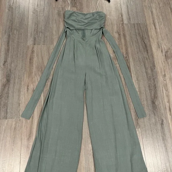 Jumpsuit Olive - Picture 2 of 4